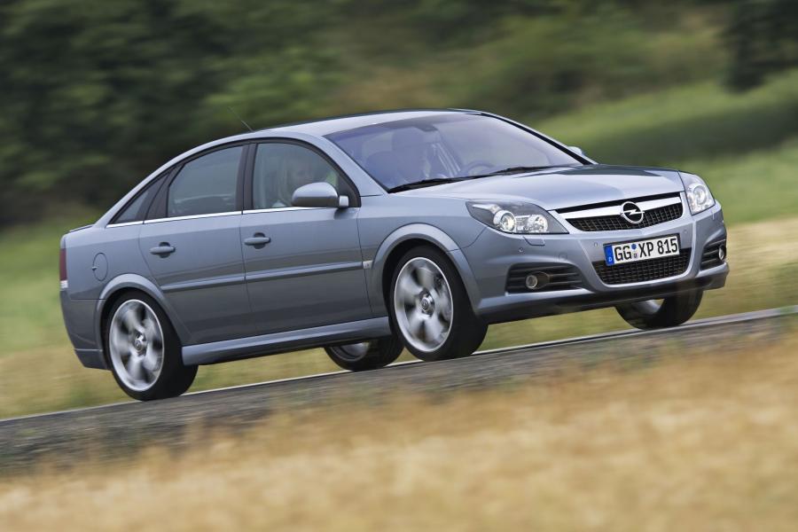  Opel Vectra GTS 2005 года  (фото 16 из 19)